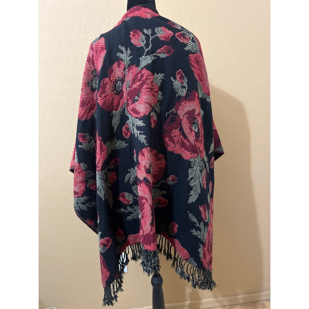 Isaac Mizrahi Live Black Red Floral Poppy Knit Wrap Fringe Shawl Ruana One Size - Picture 2 of 6